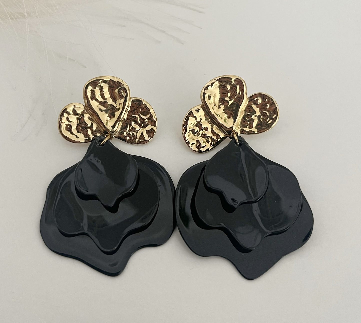 Brincos Noir Bloom