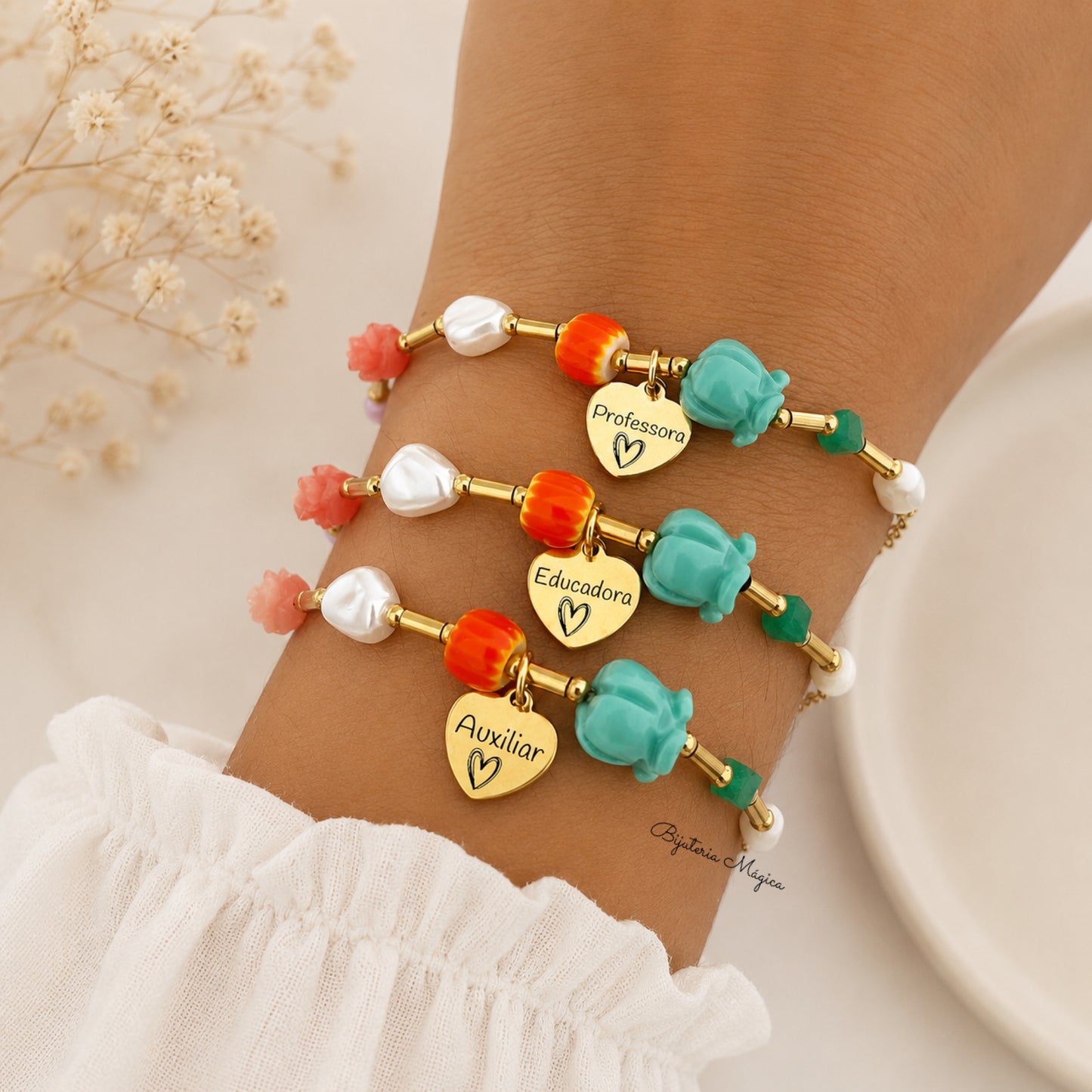 Pulseira Colorida com Medalha Personalizada