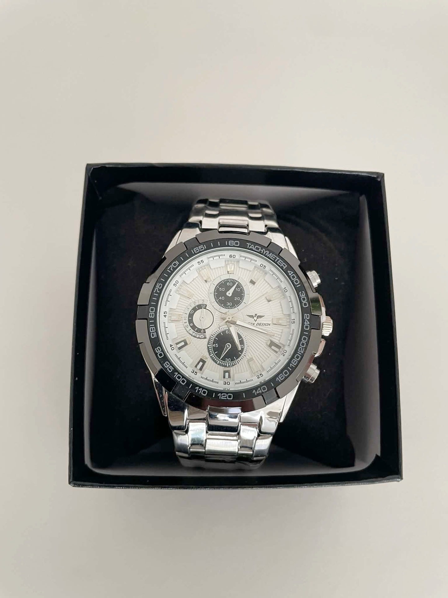 Men's Watch with Stainless Steel Bracelet
