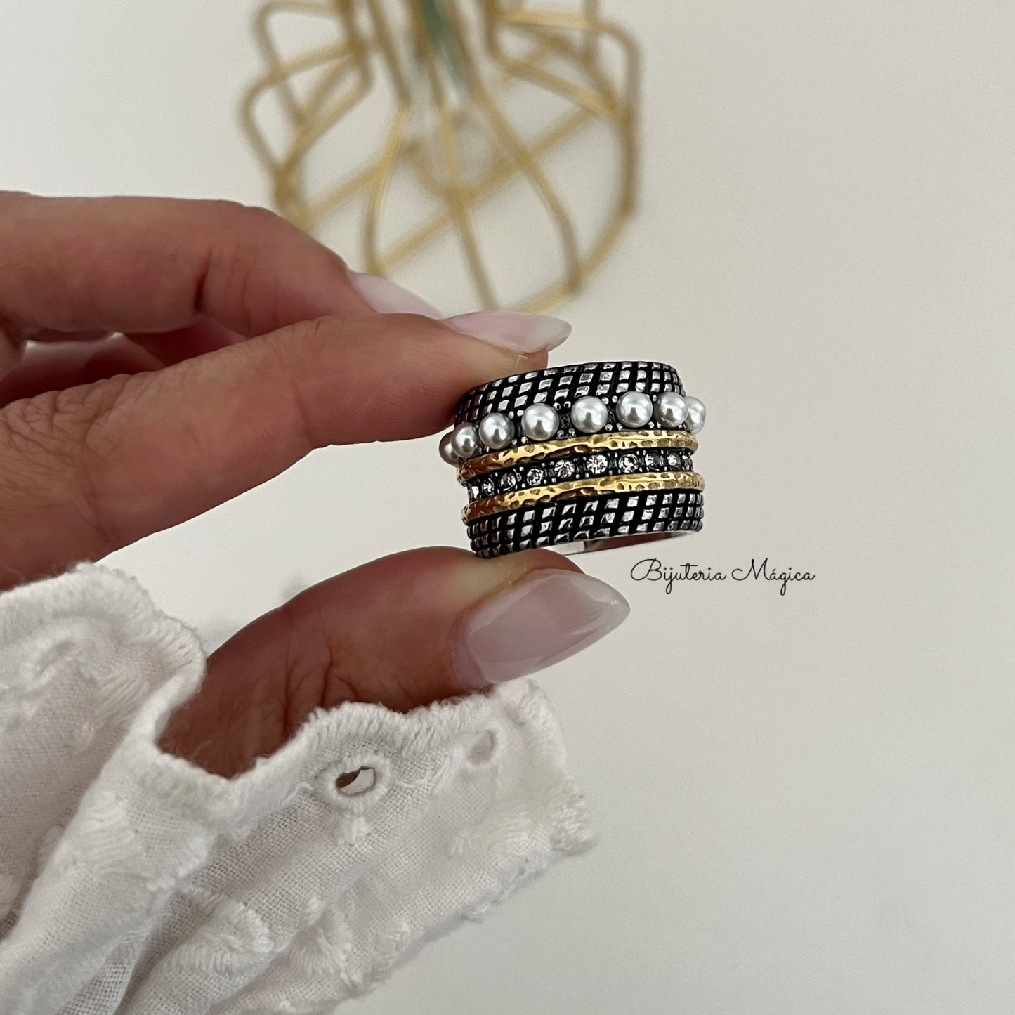 Anel Elegance Pérolas & Brilho em Aço Inoxidável