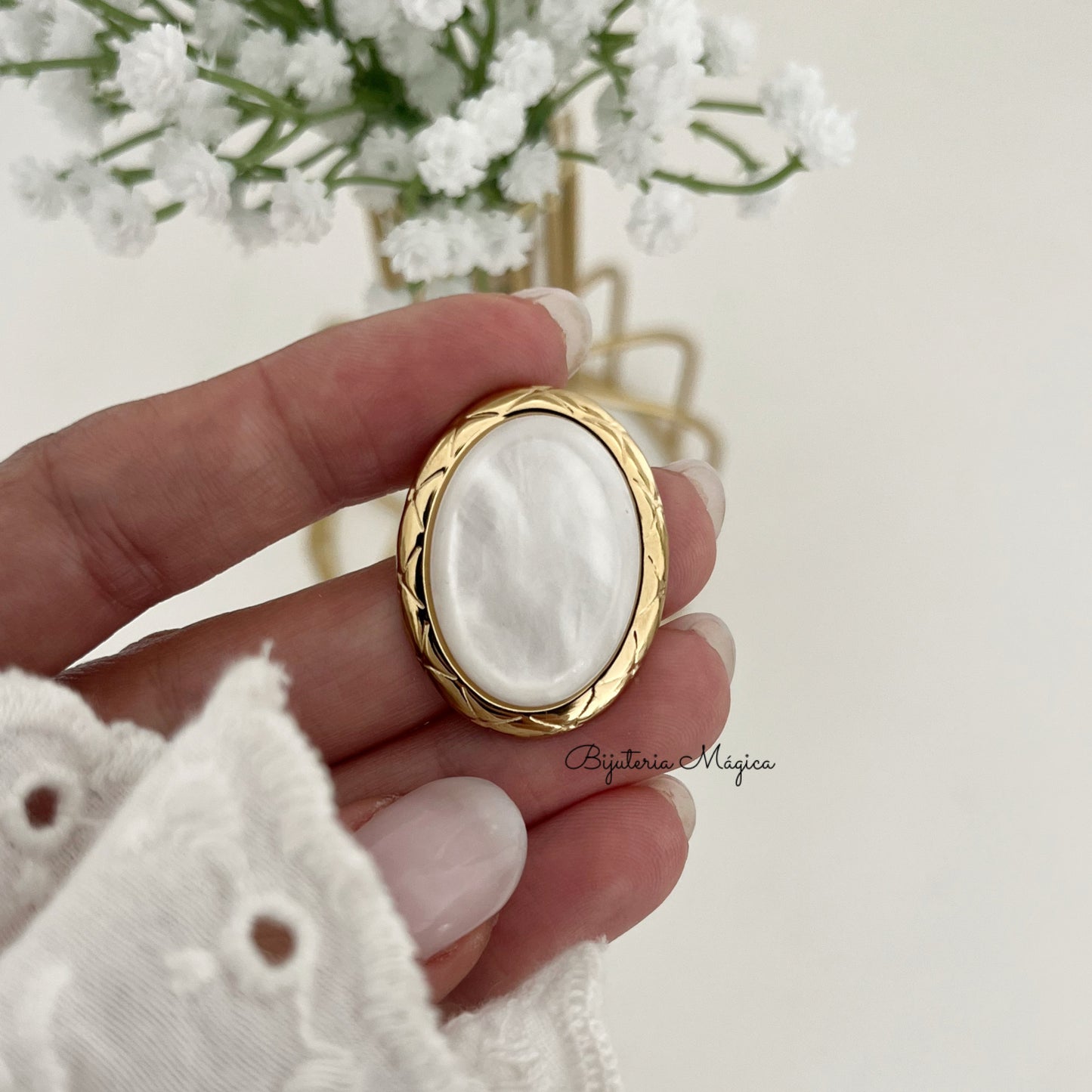 Brincos Elegance Oval Madrepérola em Aço Inoxidável