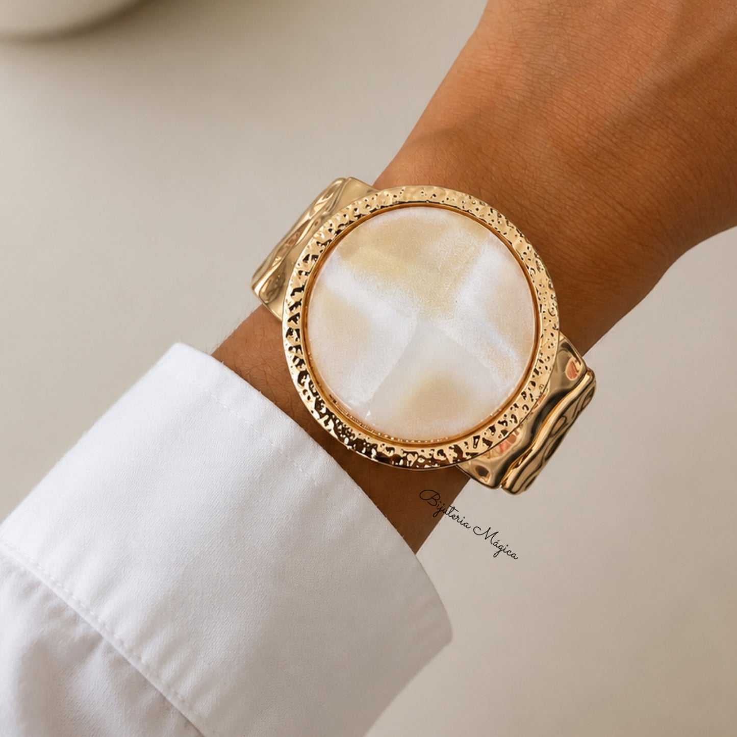 Pulseira Elástica Pérola Dourada