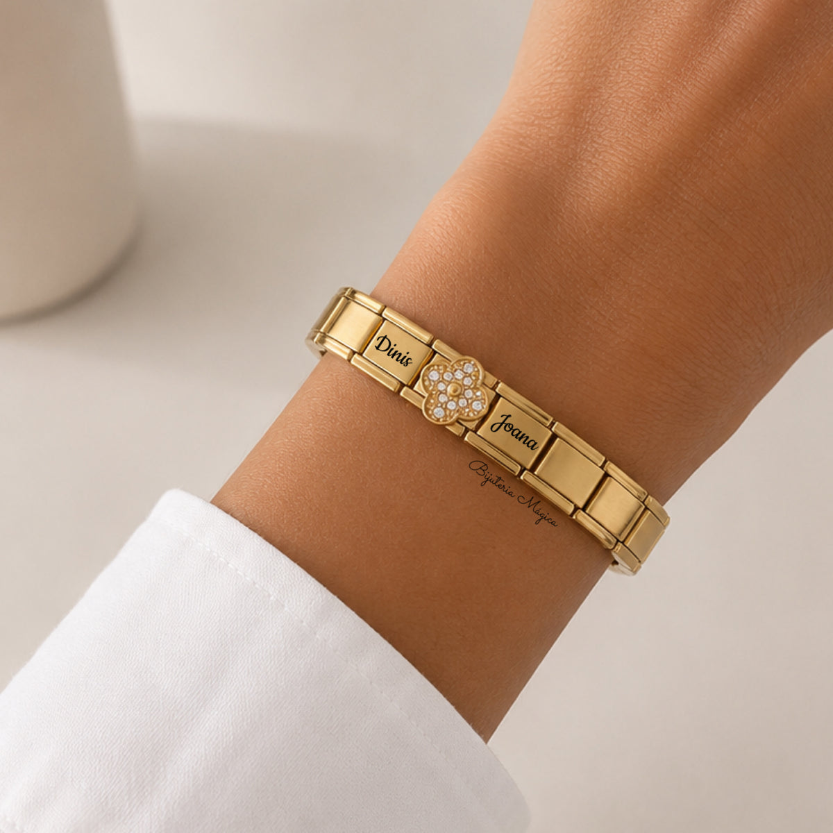 Pulseira Personalizável Trevo Dourado