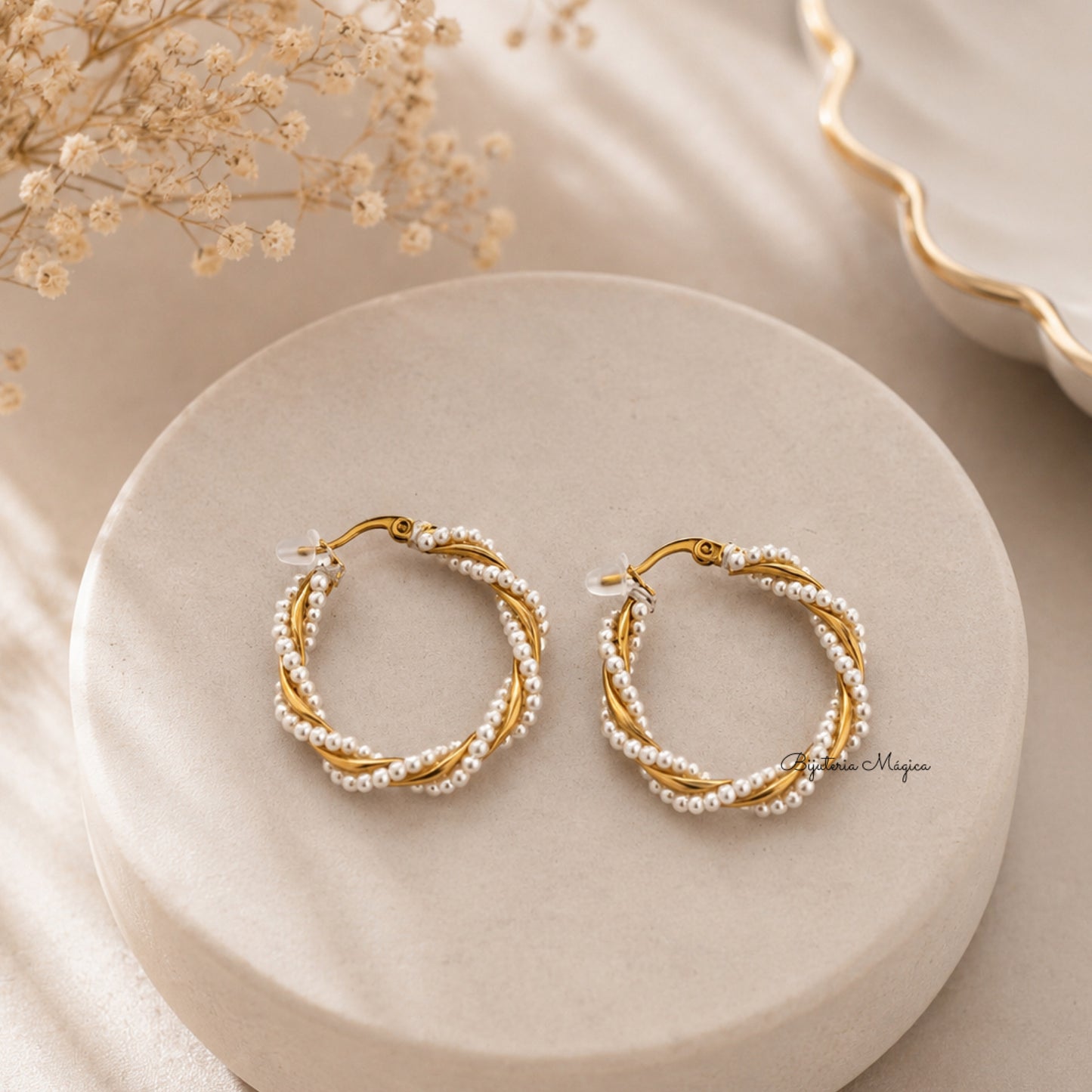 Argolas Pérolas Glamour Douradas em Aço Inoxidável