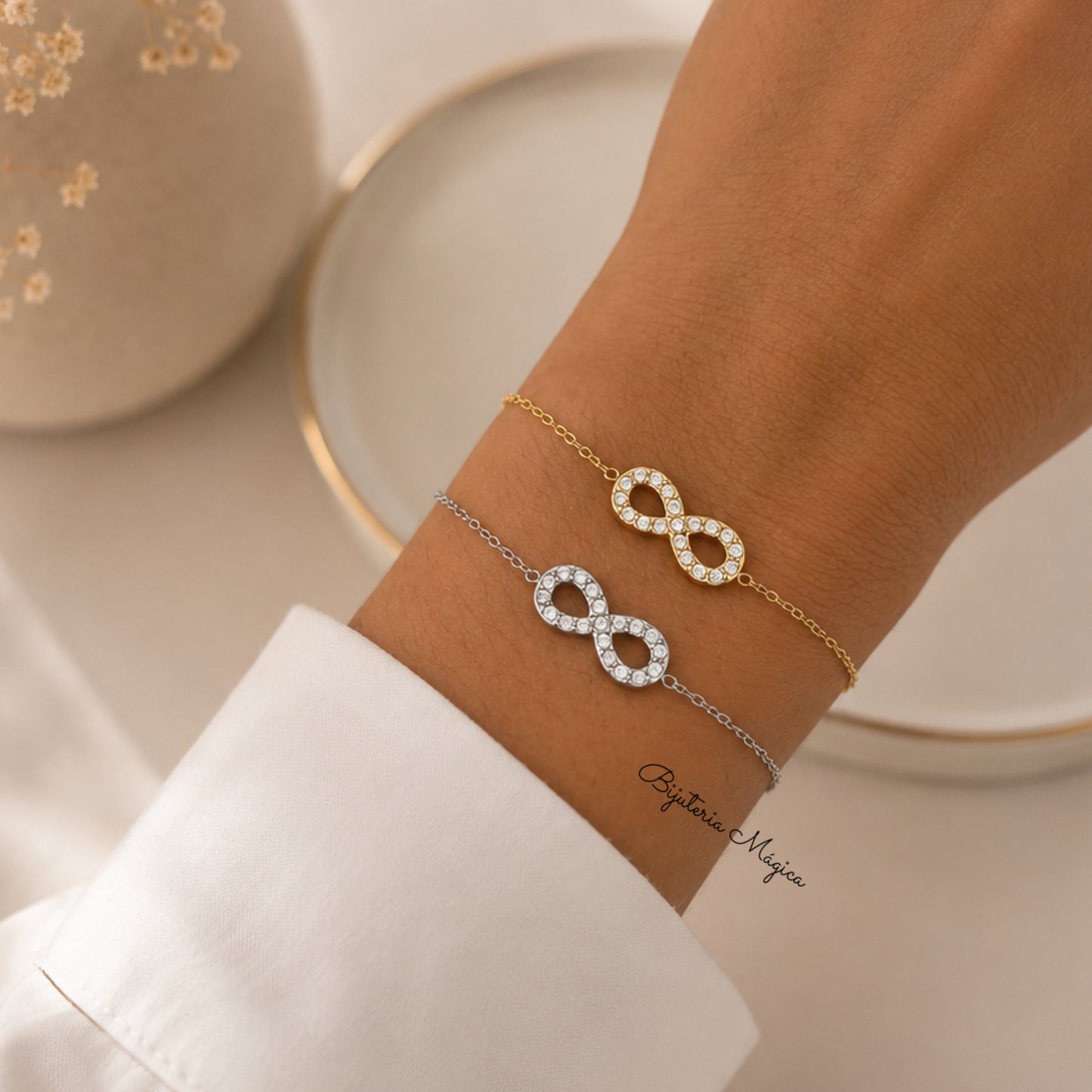 Pulseira Infinito com Zircónias em Aço