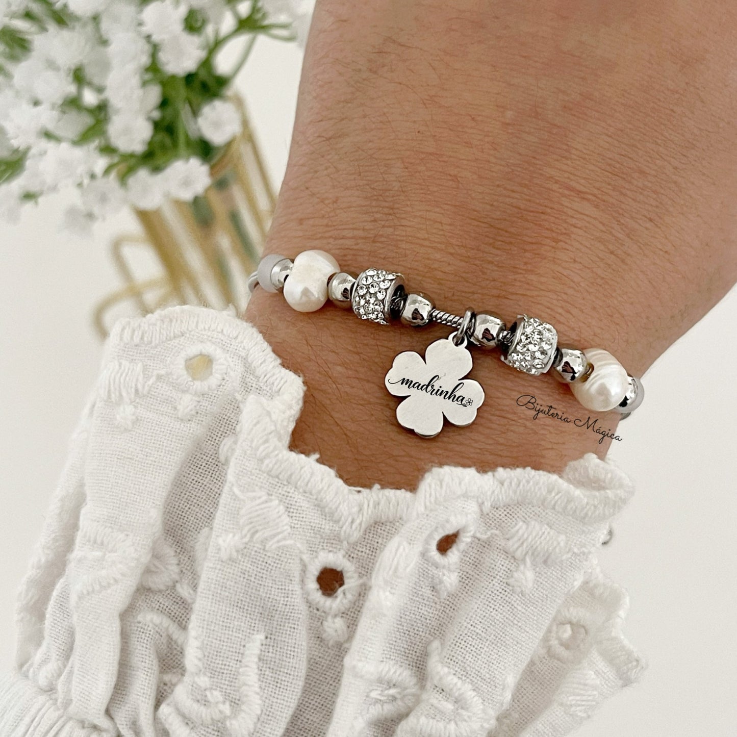 Pulseira Madrinha Trevo em Aço com Pérolas
