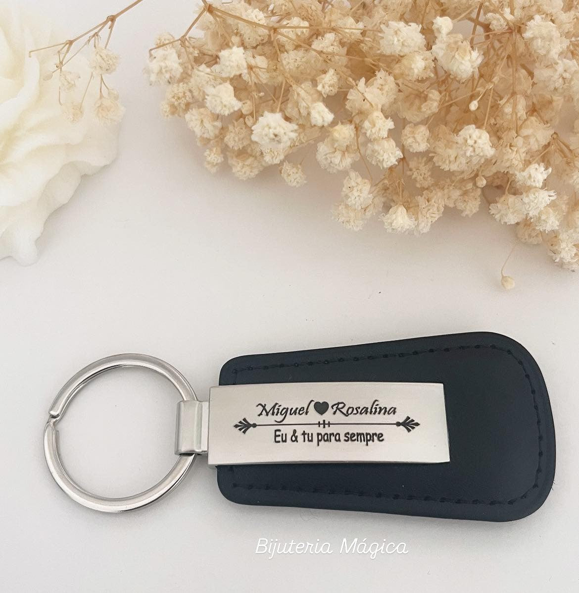 Porta-Chaves em Metal Personalizado com Nomes – “Eu & Tu para sempre”