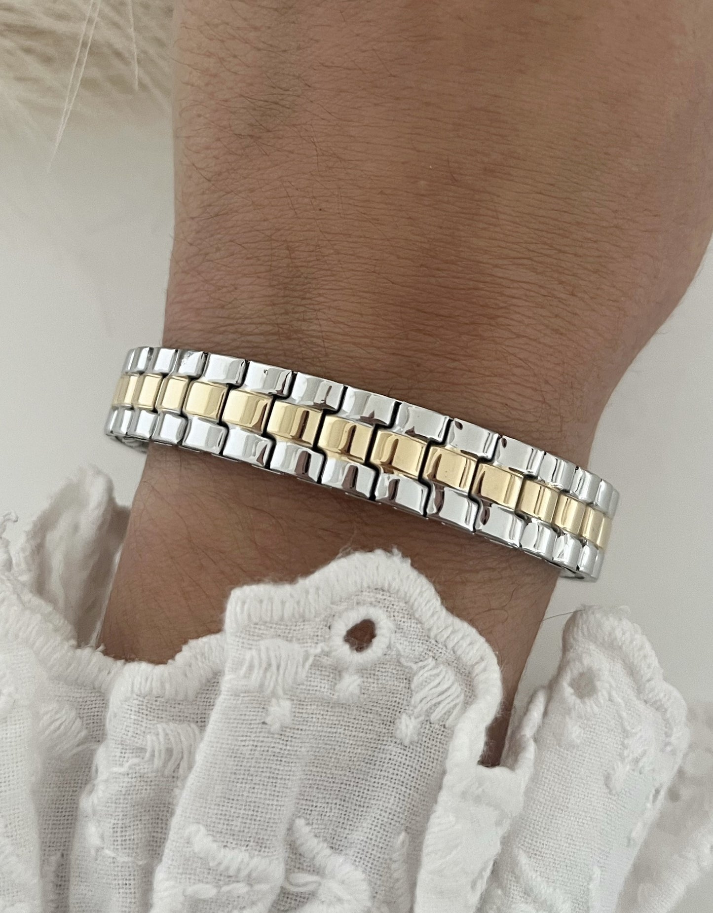 Elastic Link Bracelet