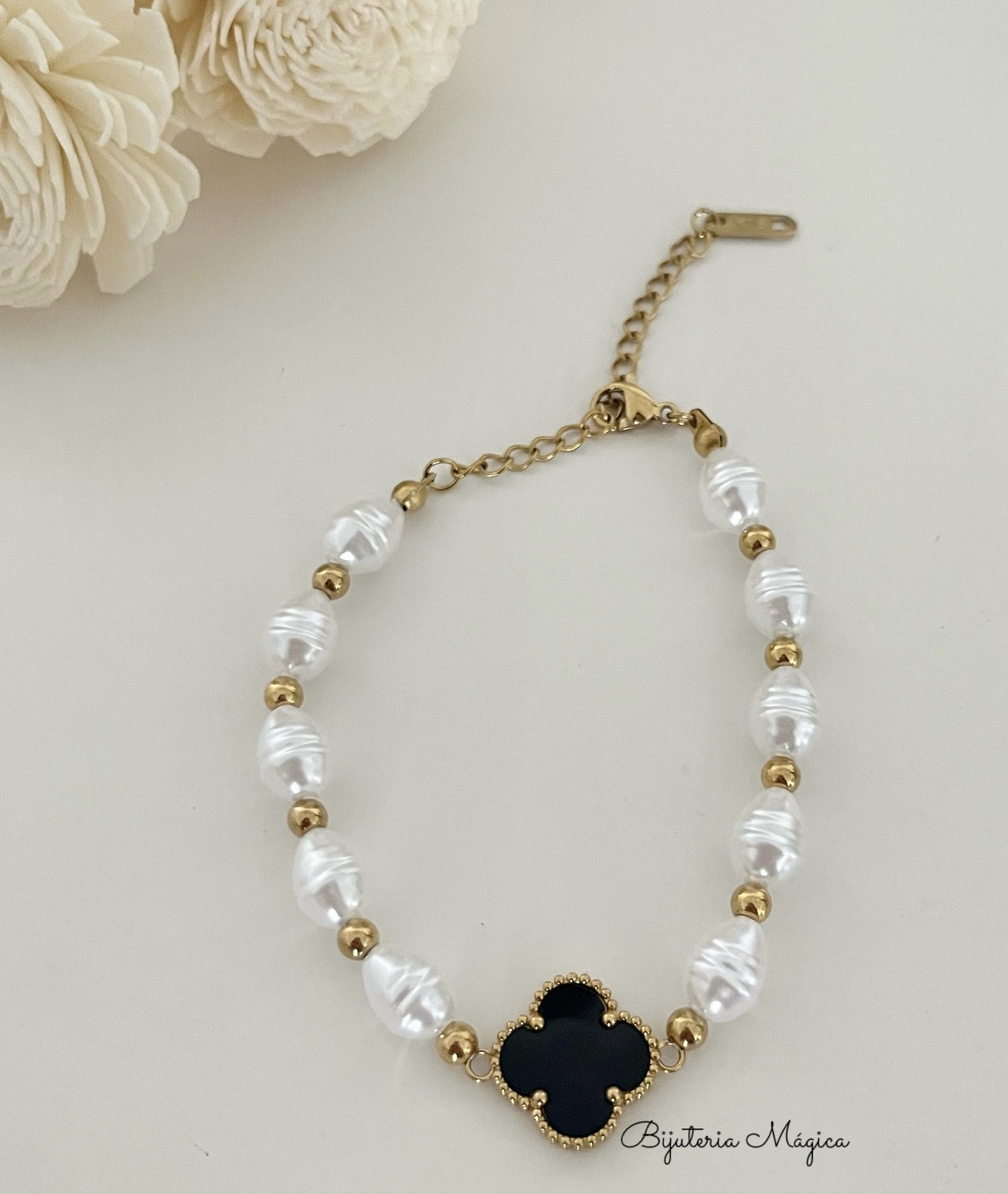 Black Clover Bracelet with Pearls