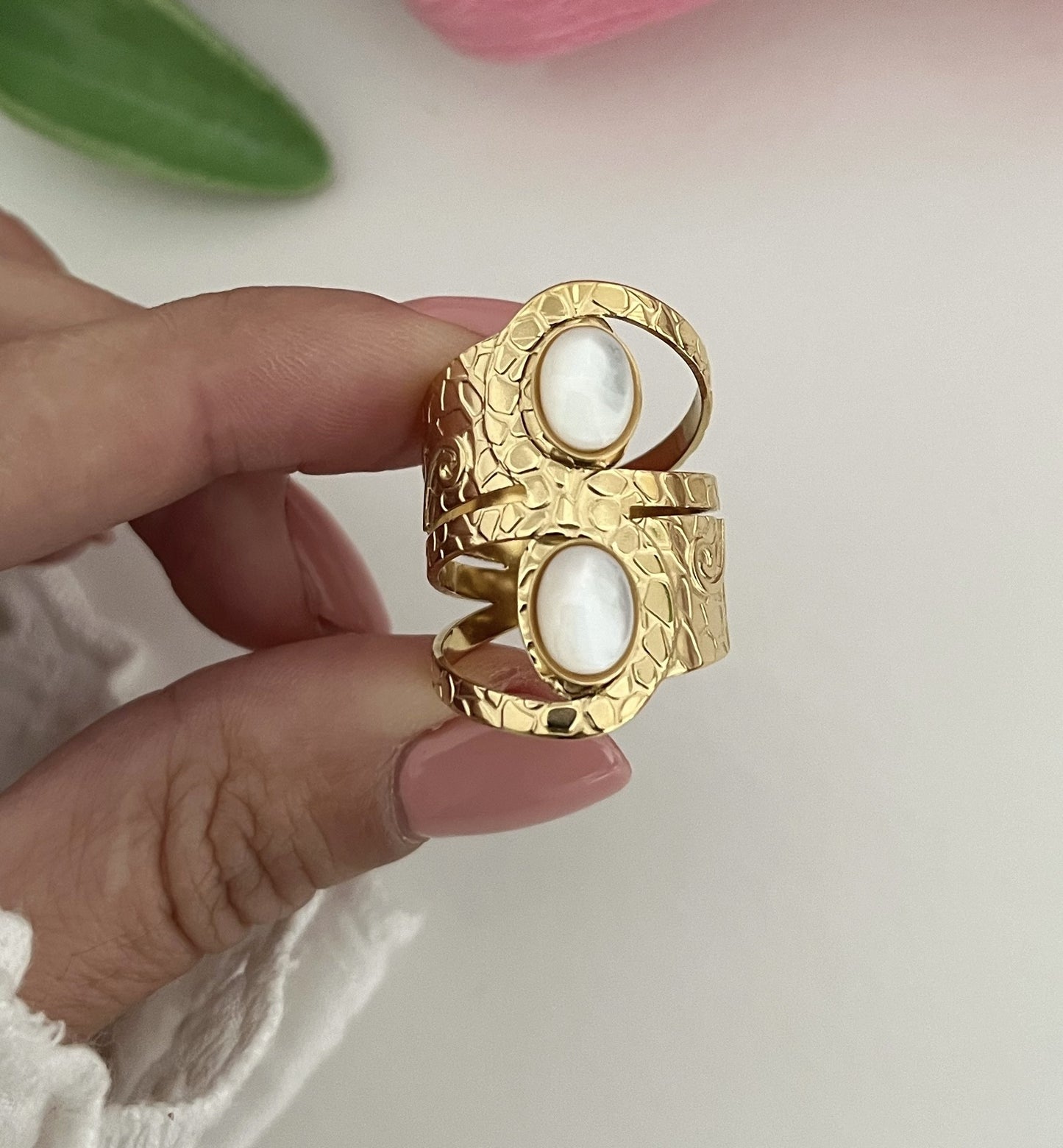 Pearl Aura Ring