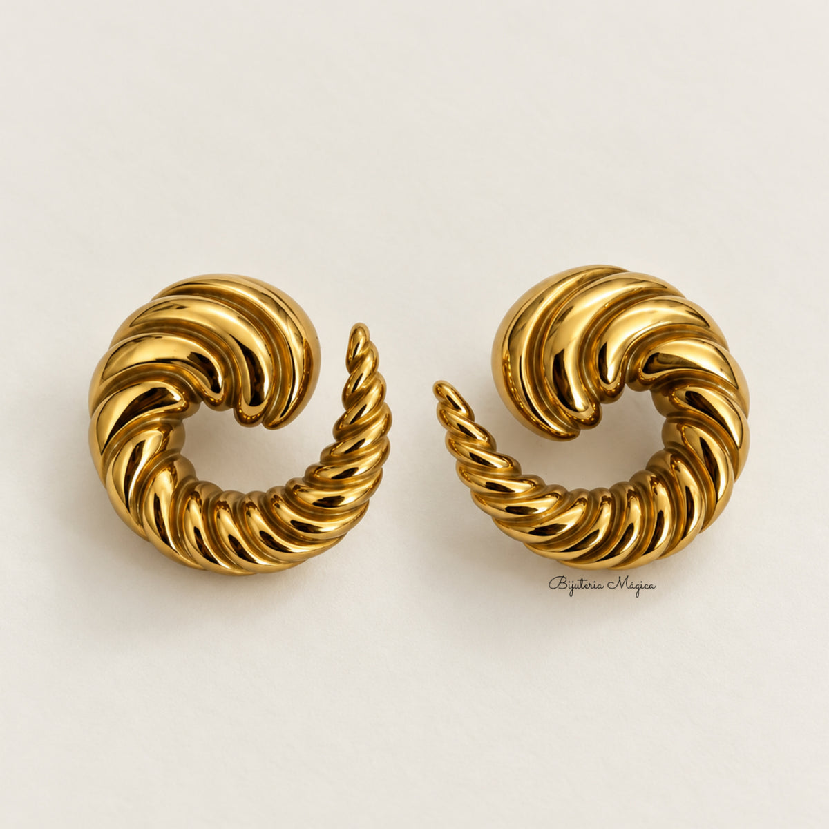 Brincos Espiral Dourada