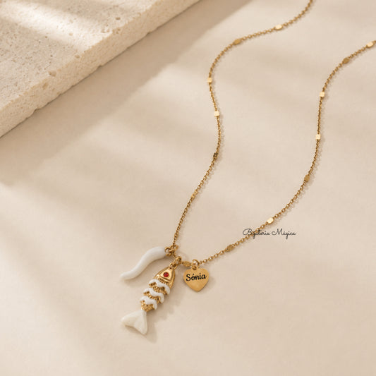 Colar Peixe & Coração Personalizado em Aço Dourado