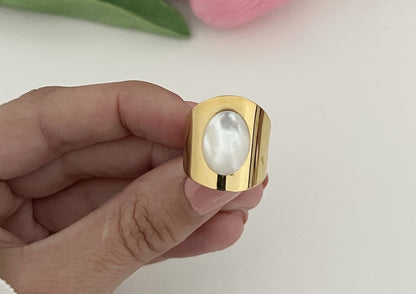 Anel Dourado Luna
