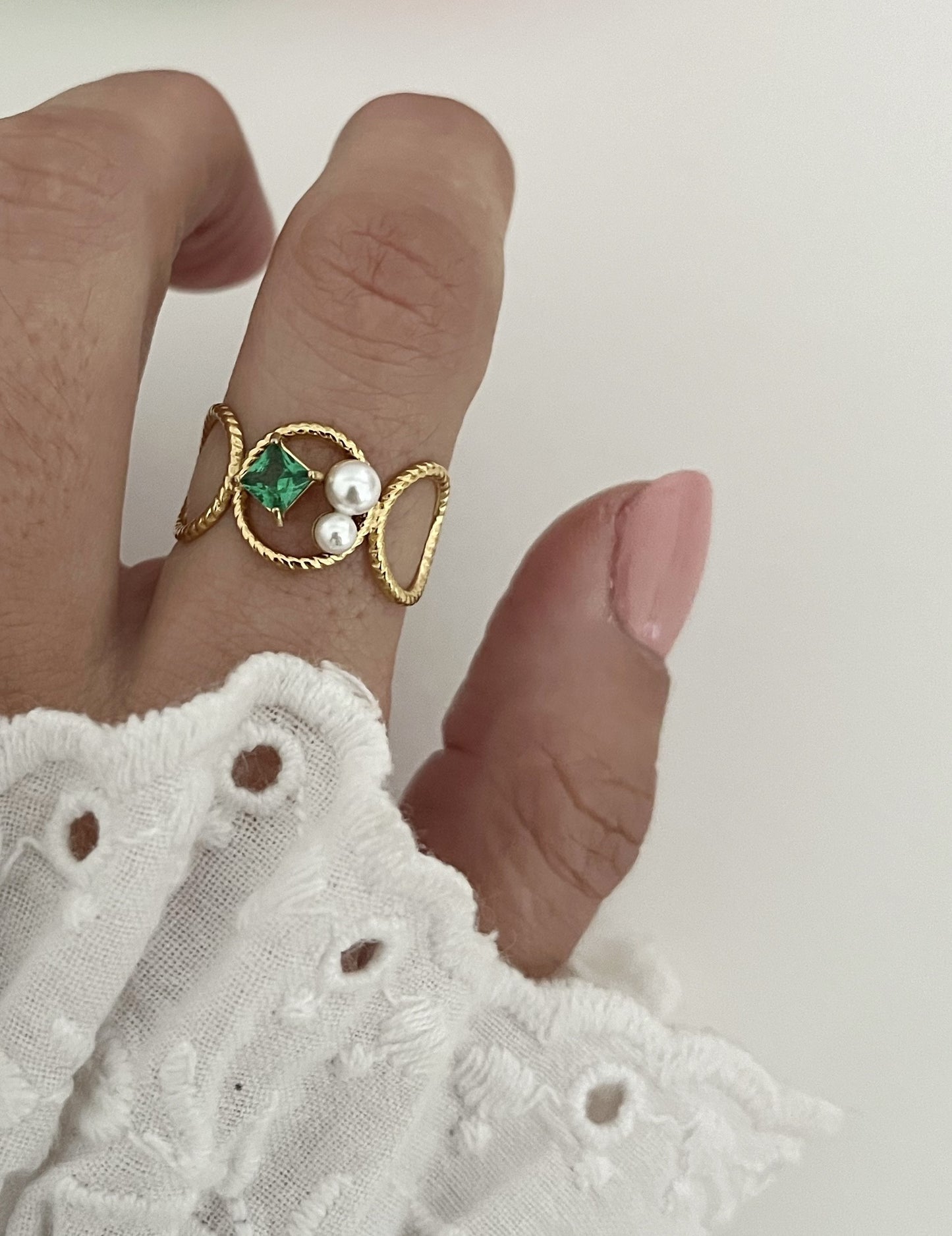 Anel Dourado Aurora Verde