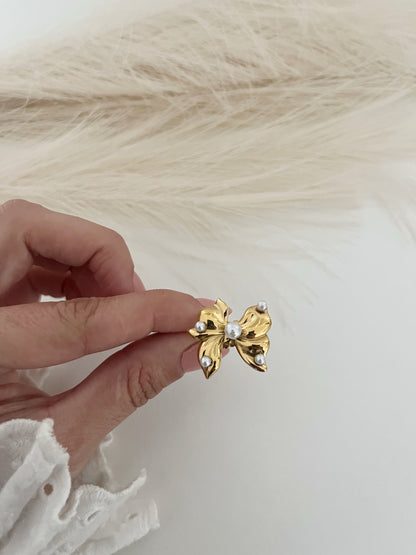 Bow Pearl Ring