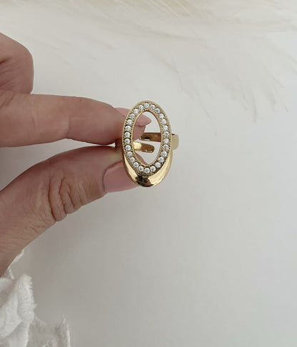 Oval Sparkle Ring