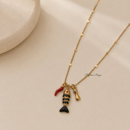 Colar Peixe, Figuinha & Malagueta em Aço Dourado