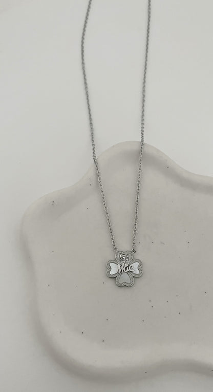 Mother Clover Necklace