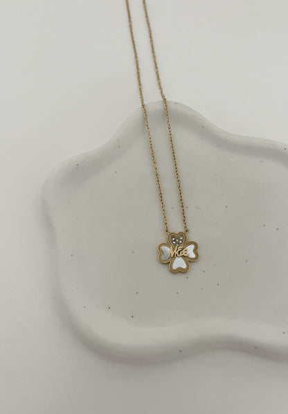 Mother Clover Necklace