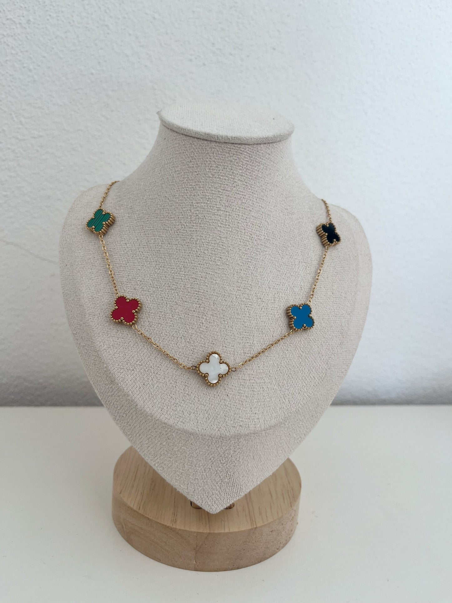 Colar Trevos Elegance