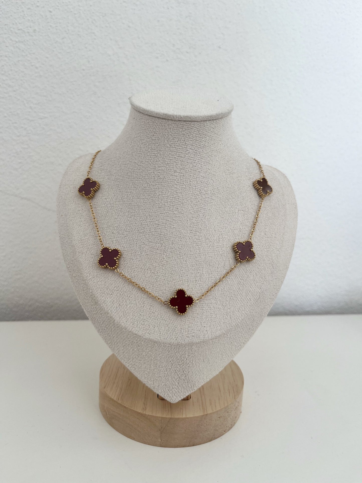 Colar Trevos Elegance