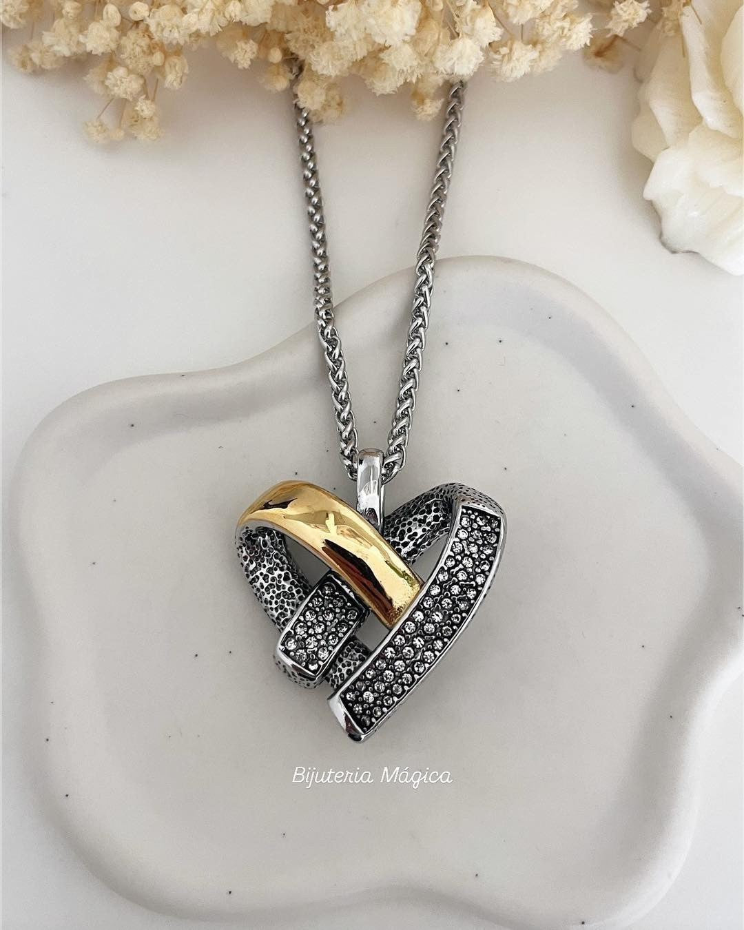Colar Coração Entrelaçado Dourado & Prateado