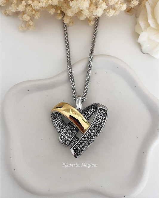 Colar Coração Entrelaçado Dourado & Prateado