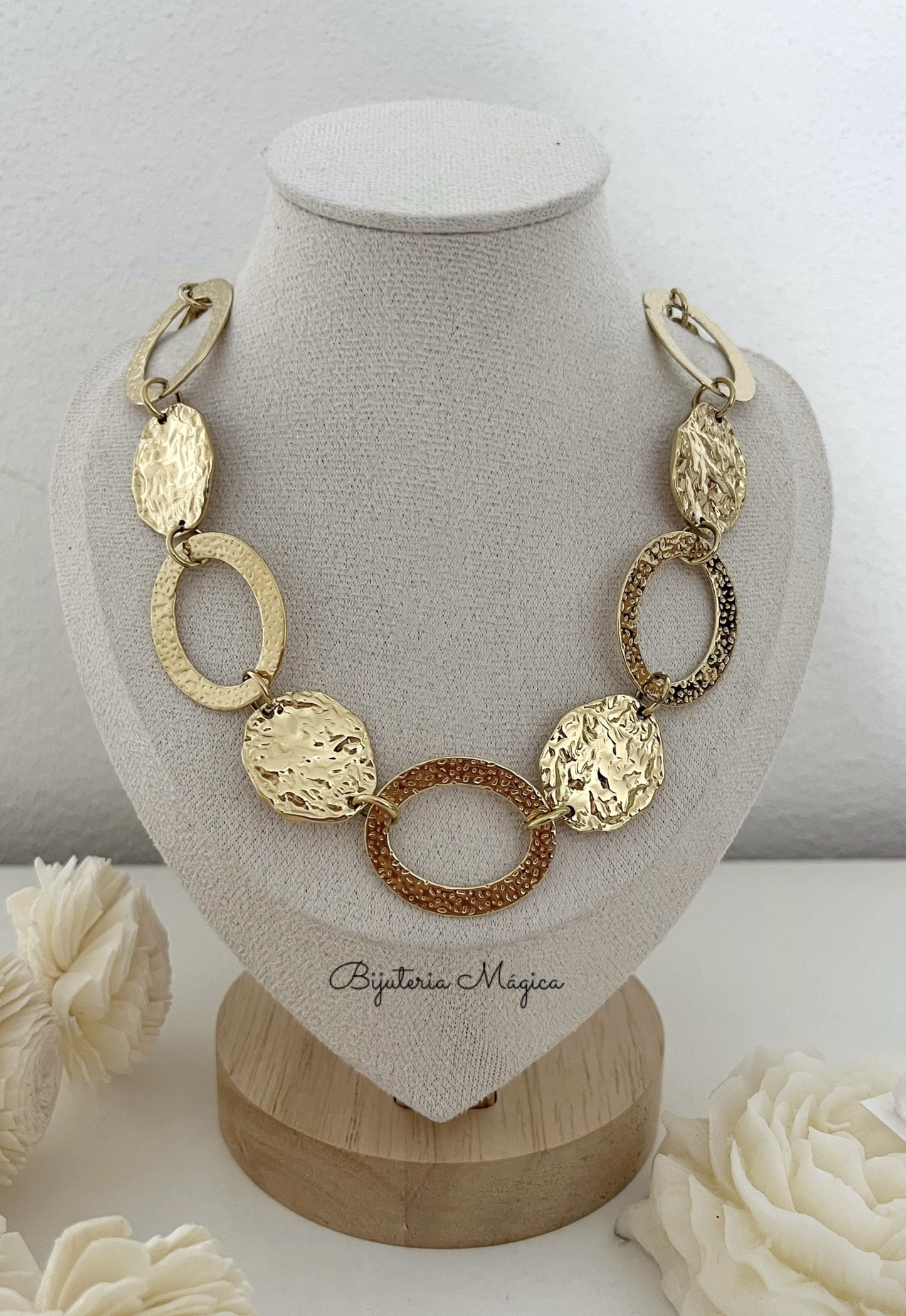 Colar Elos Orgânicos Dourado