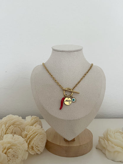 Colar Amuleto Dourado “Mãe” com Malagueta e Olho