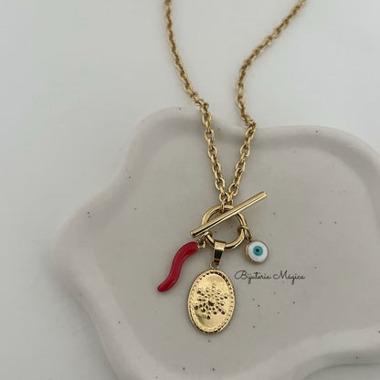 Colar Amuleto Dourado com Malagueta e Olho