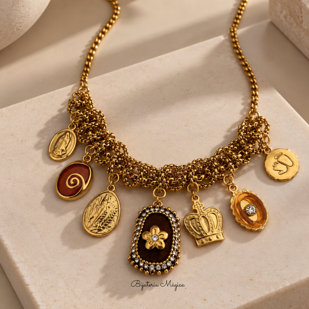 Colar Amuletos Vintage