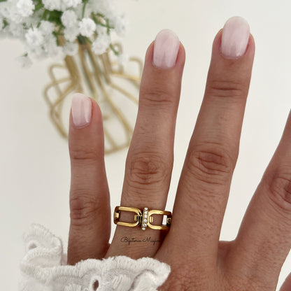 Anel Elegance Dourado em Aço com Detalhe Brilhante