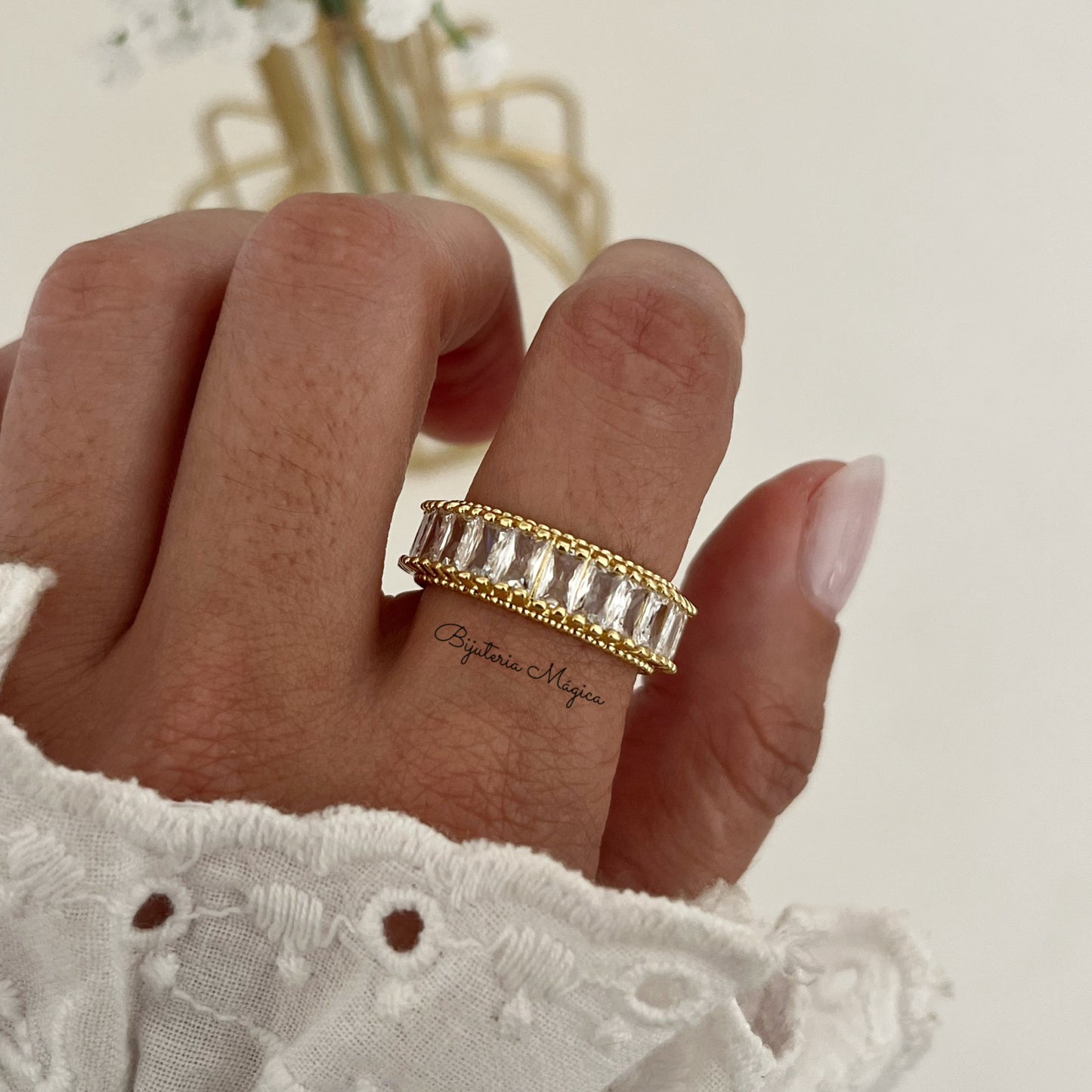 Anel Cristais Luxo Dourado Ajustável