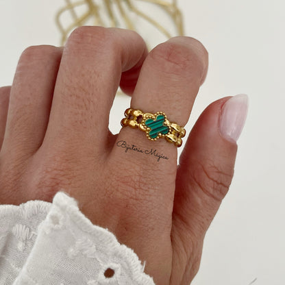 Anel Trevo Verde Elegante
