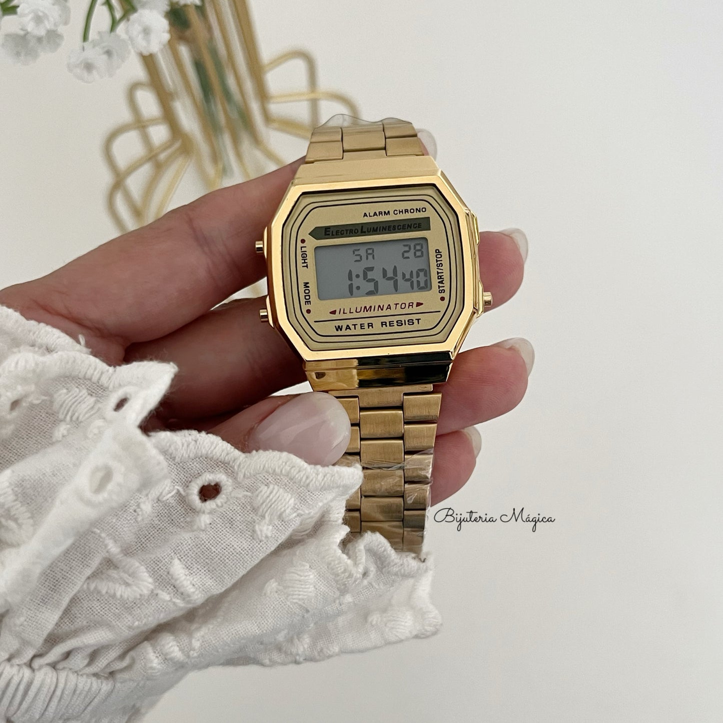 Relógio Digital Classic Dourado em Aço Inoxidável