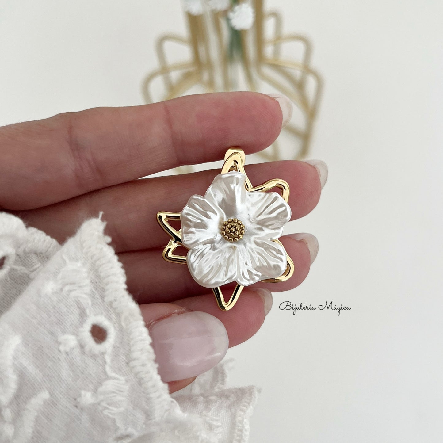 Brincos Elegance Flor com Estrela em Aço Inoxidável