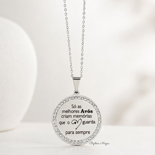 Colar em Aço com Medalha e Zircónias “Só as Melhores Avós”