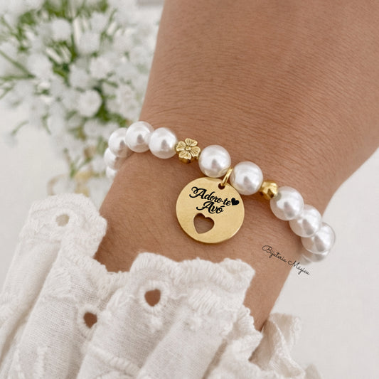 Pulseira Elástica de Pérolas com Medalha “Adoro-te Avó” em Aço Inoxidável