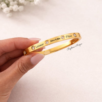 Personalized "Mother's Love" Rigid Bracelet