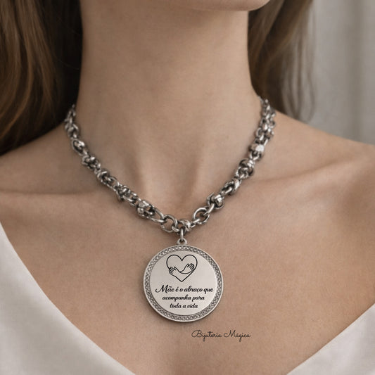 Colar Medalha Mãe Abraço