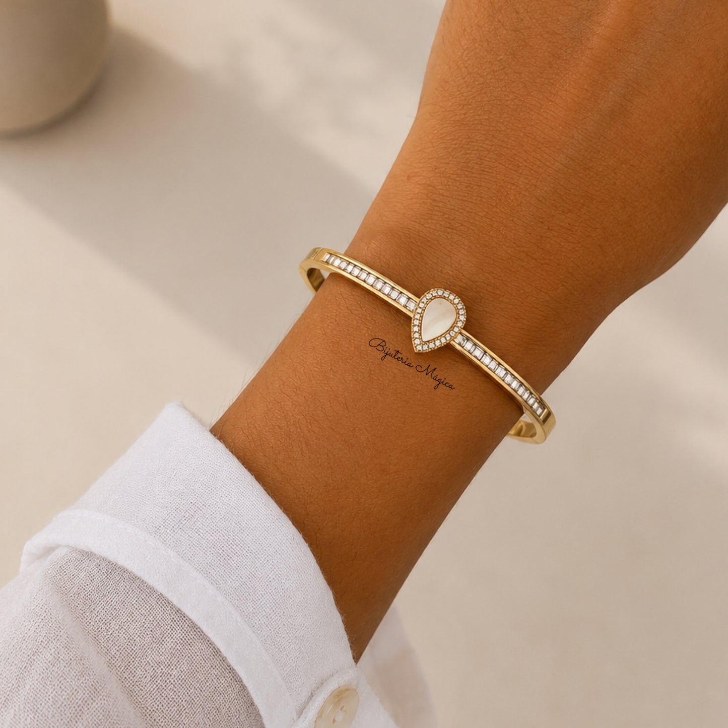 Pulseira Rígida Gota de Luz