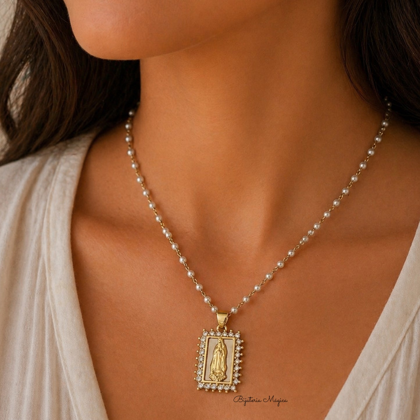 Colar Nossa Senhora Pérolas Elegantes