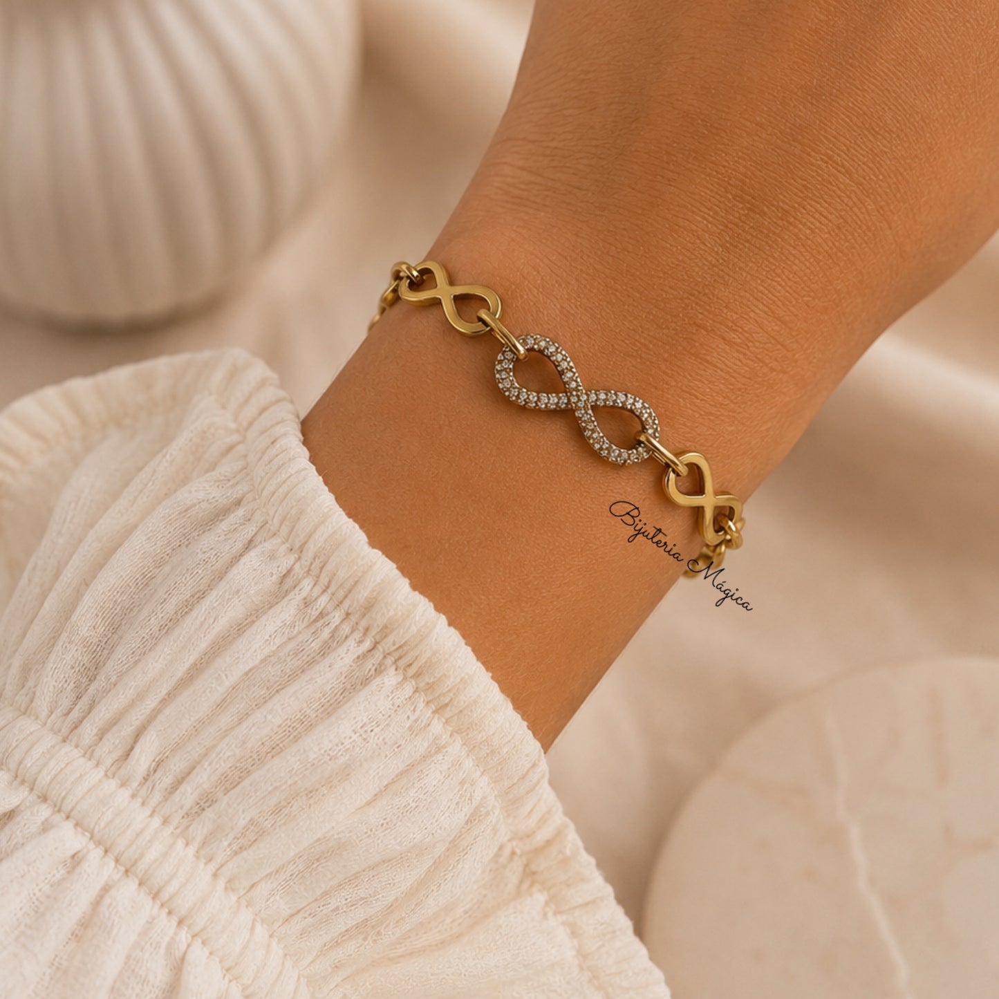 Pulseira Infinito Brilho Dourada