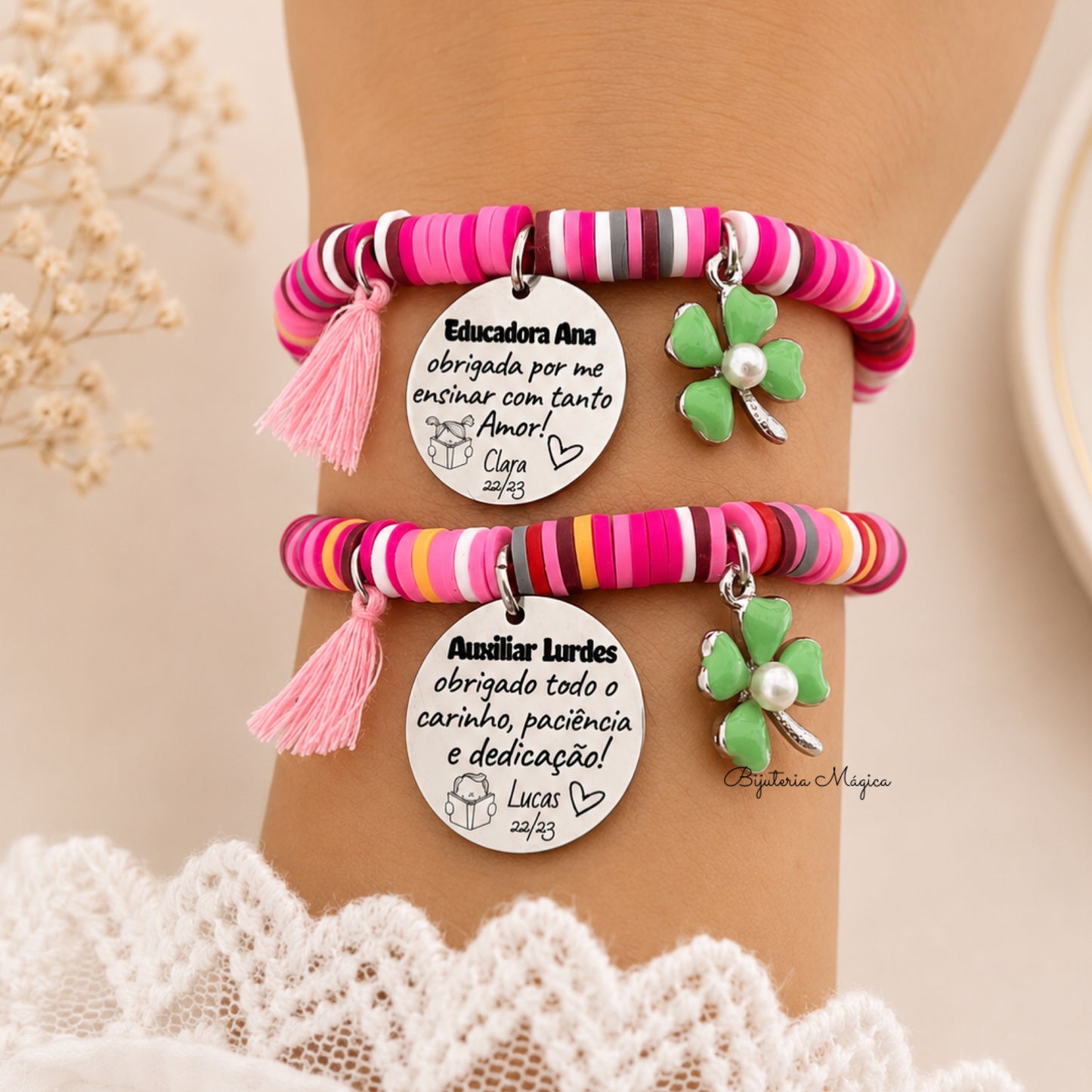 Pulseira Elástica Colorida com Pingente Personalizado