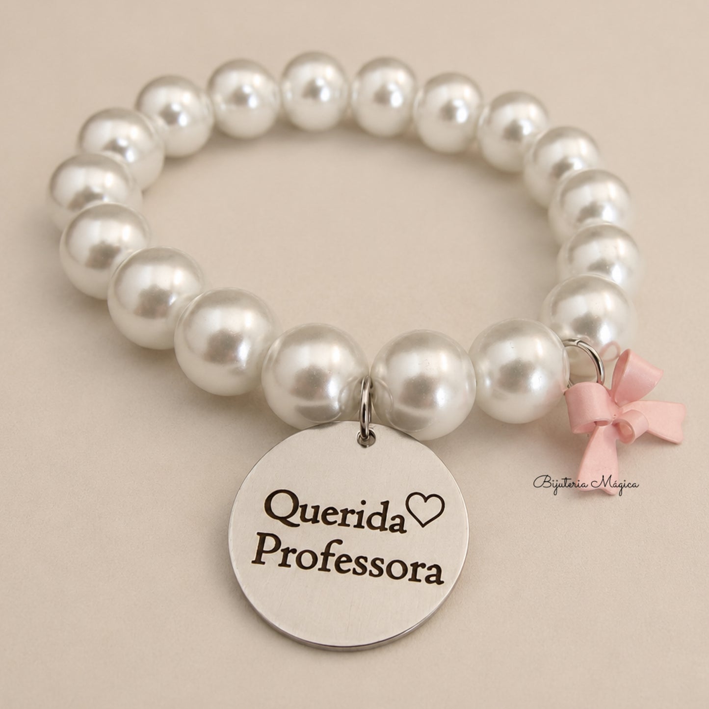 Pulseira Pérolas com Medalha Personalizada