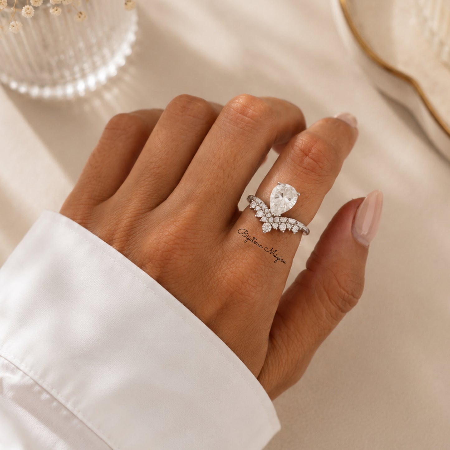 Anel Elegance Cristal em Ródio