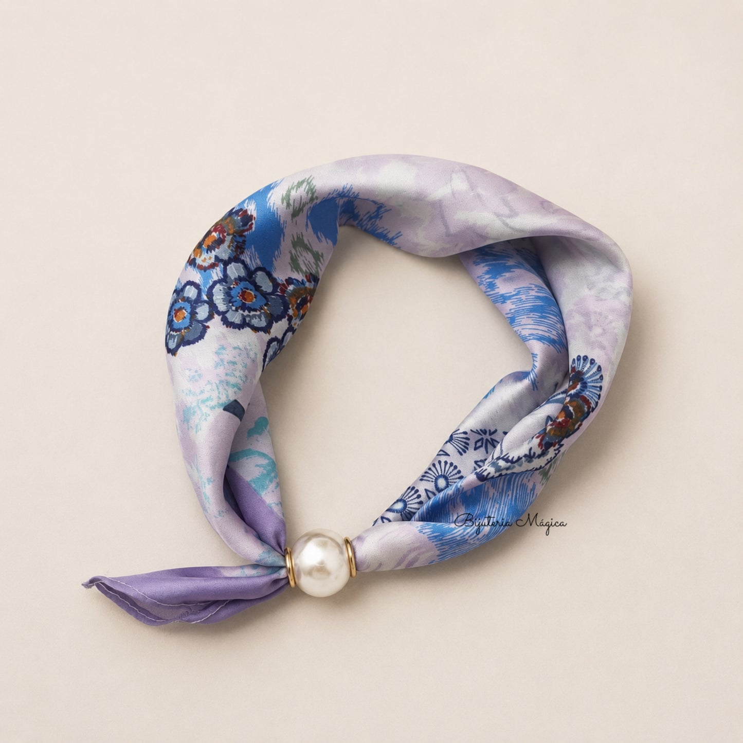 Lenço Floral com Pérola Magnética