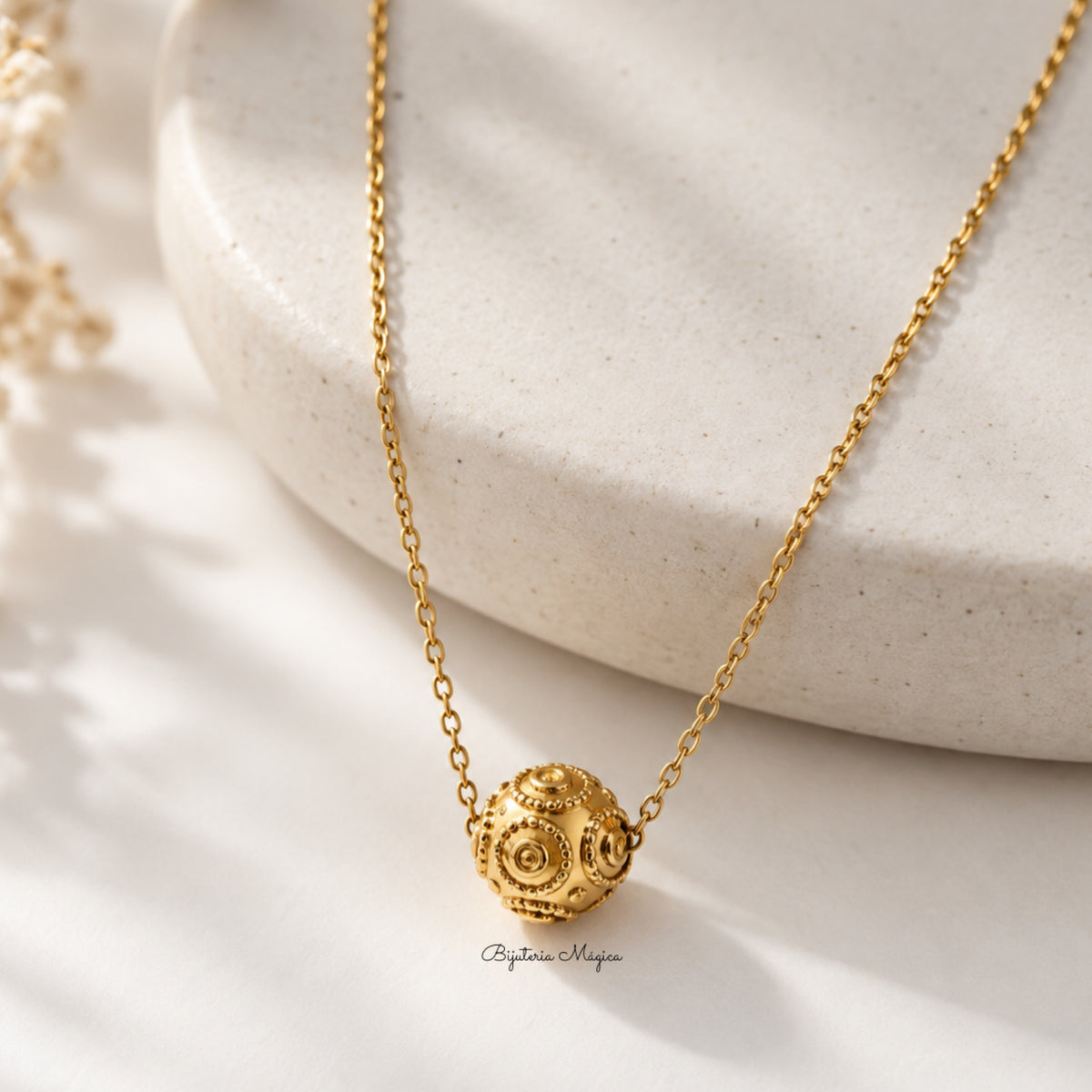 Colar Bola de Viana Dourado