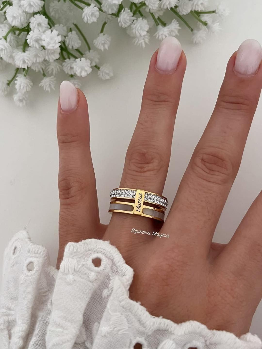 Elegance Customizable Ring