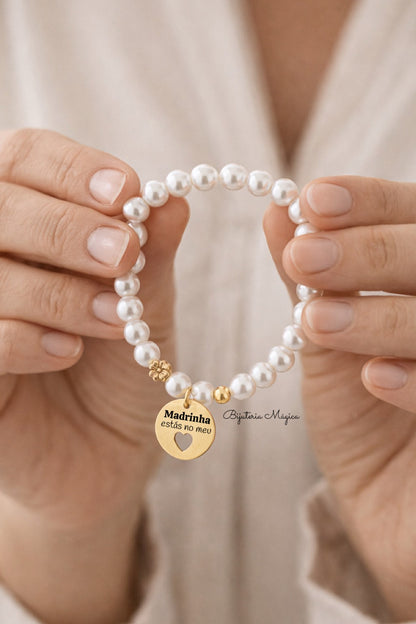 Pulseira Madrinha Pérolas com Medalha